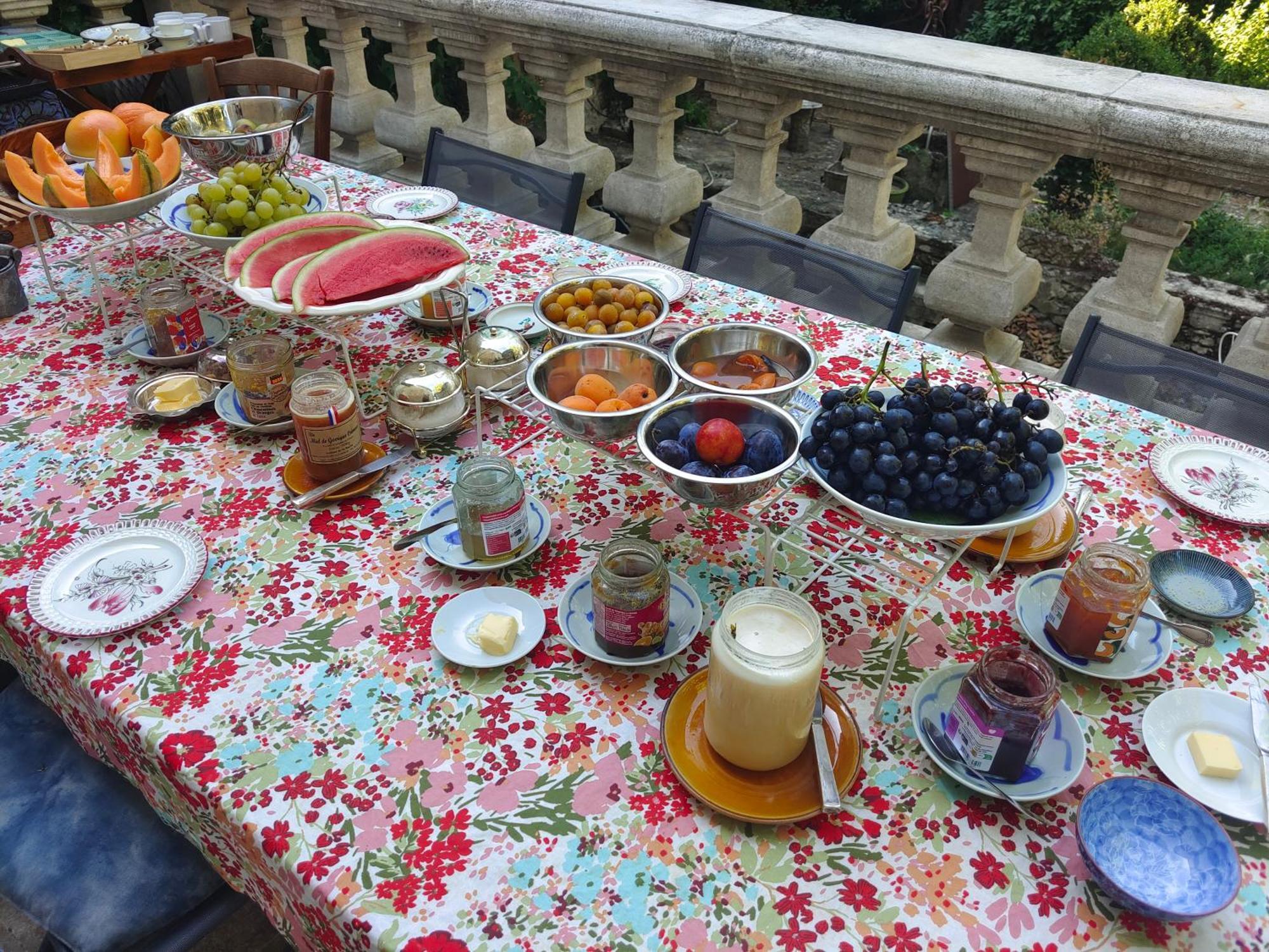 Rue Du Chateau A Cabrieres D'Avignon Bed & Breakfast Exterior photo