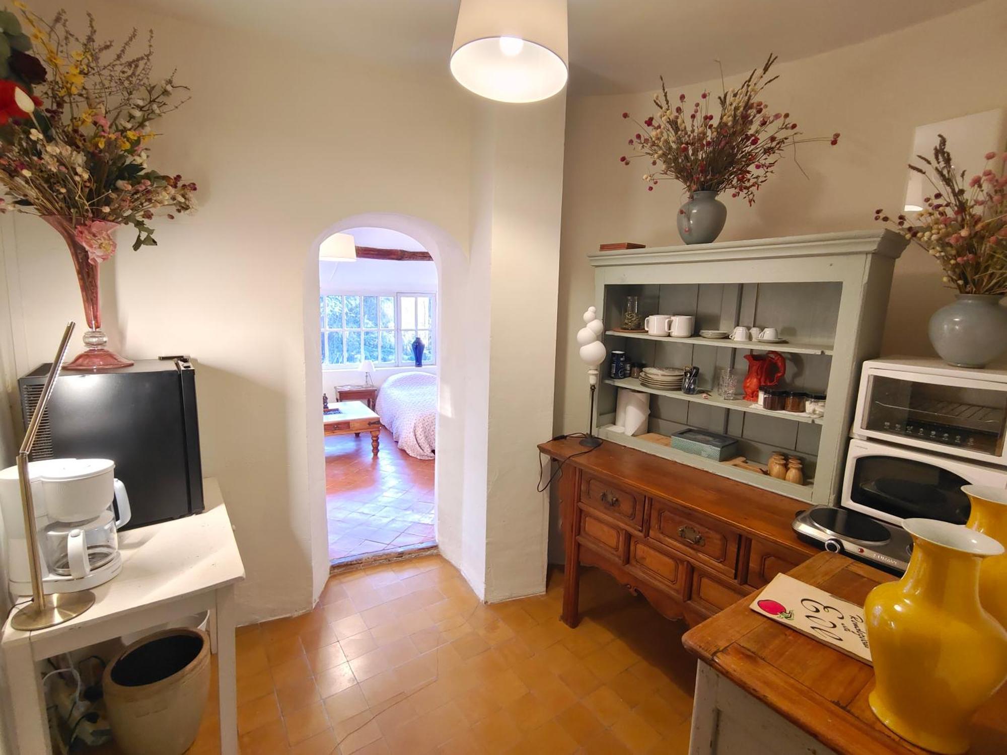 Rue Du Chateau A Cabrieres D'Avignon Bed & Breakfast Exterior photo